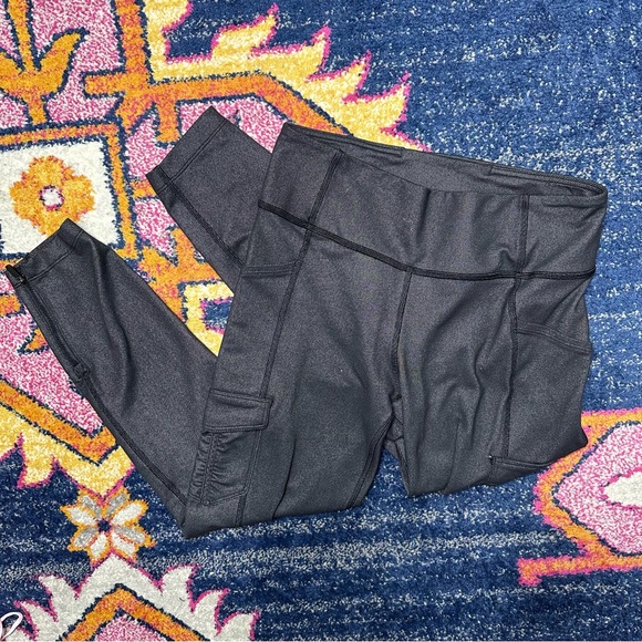 Lululemon Scenic Route 7/8 Tight *25" Black sz 8 - Picture 5 of 10